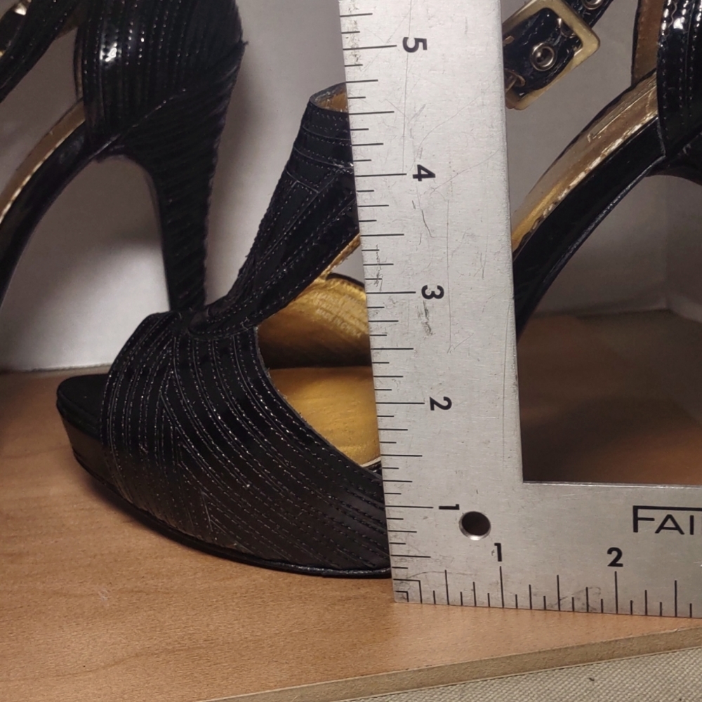 Report Signature Leather Heels - Picture 6 of 7